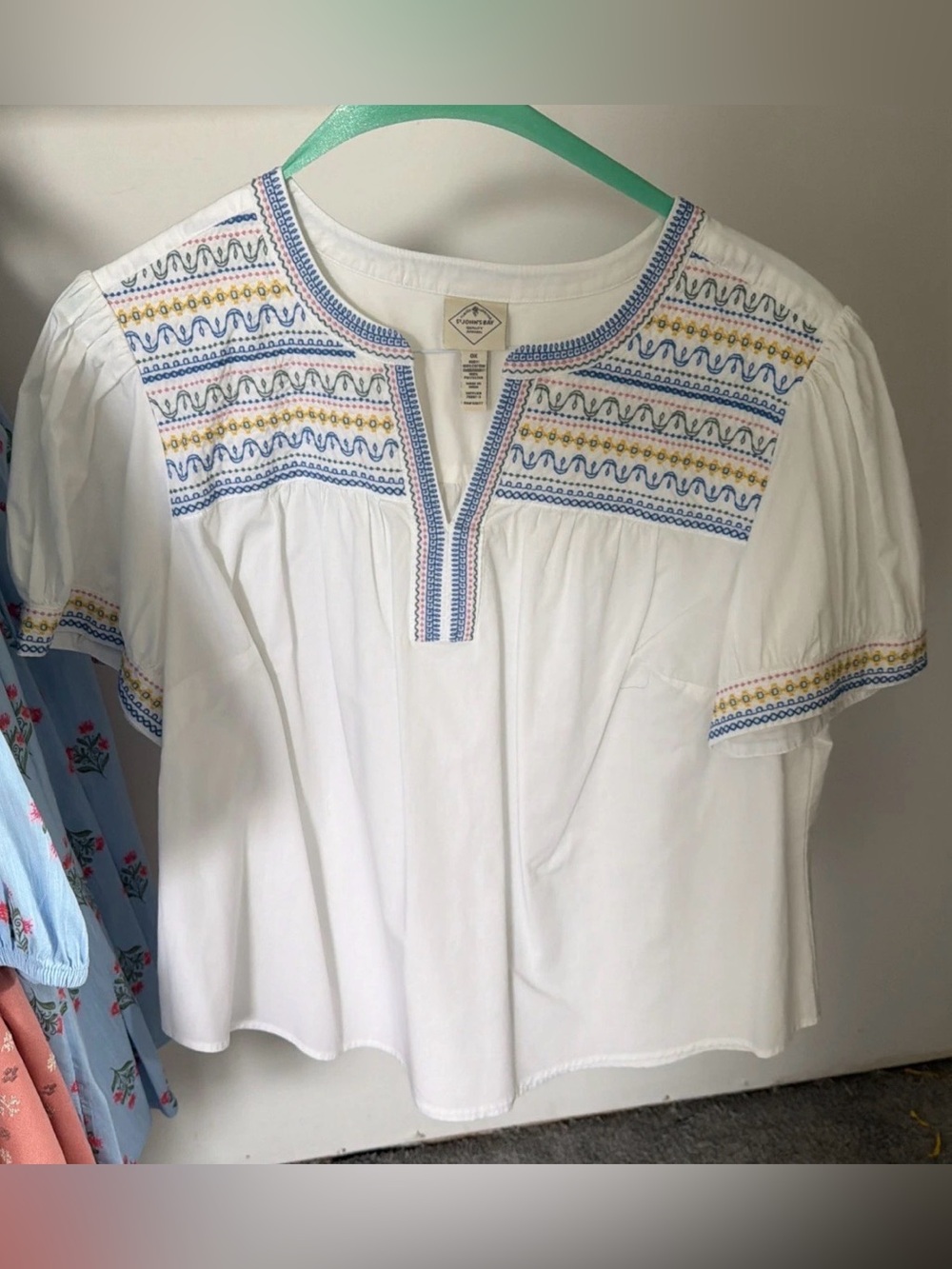 St John’s Bay Women’s V Neck Short Sleeve Blouse Top White Size 0X

Ridge